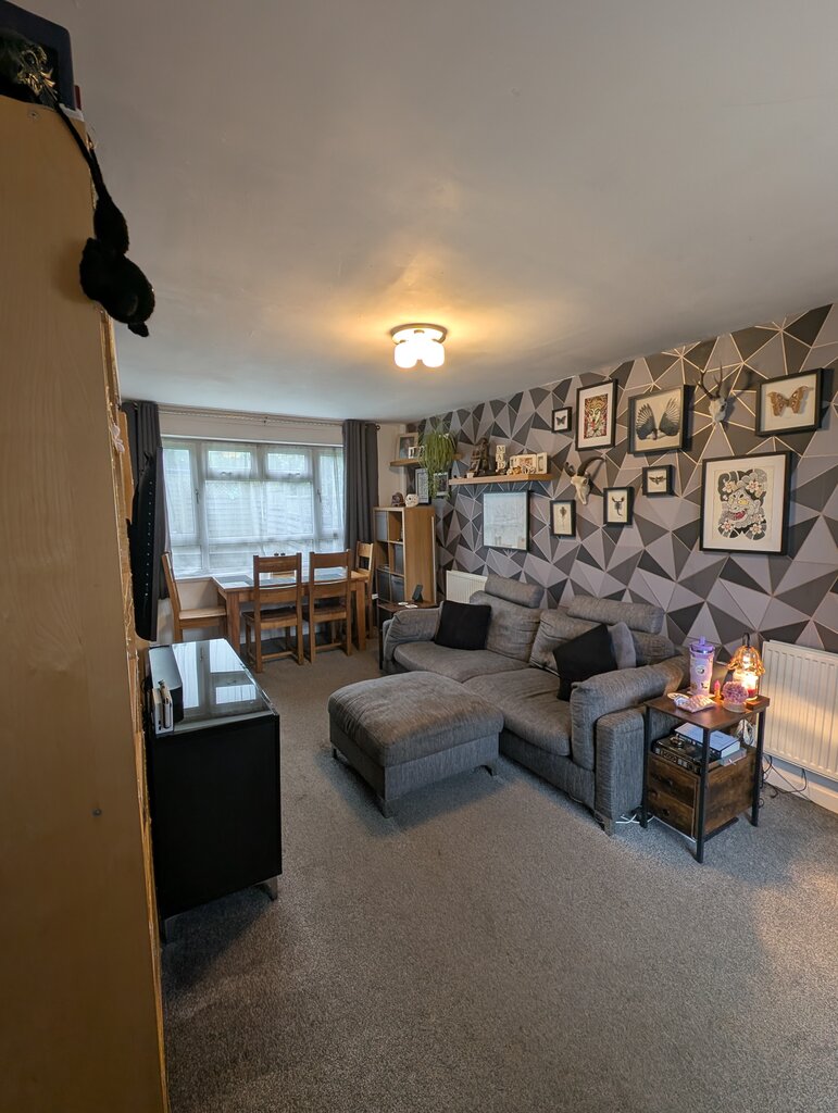 Photo 3 of Leeds property