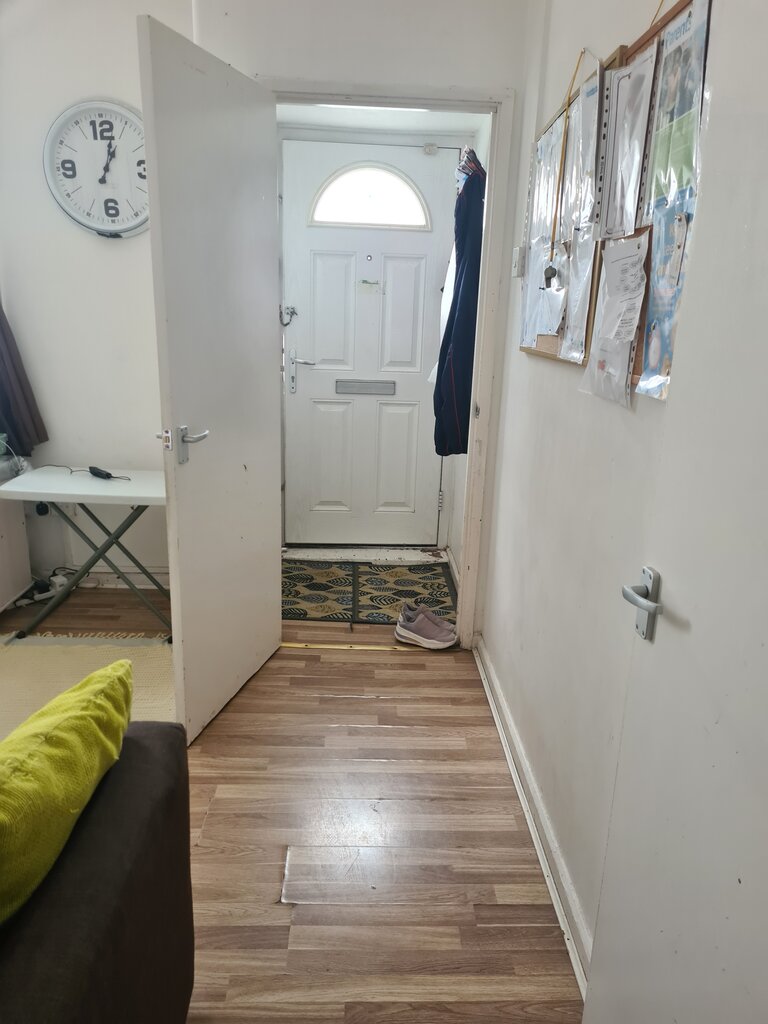 Photo 8 of Bromley property