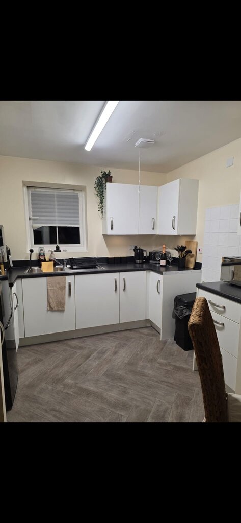 Photo 4 of Dunstable property