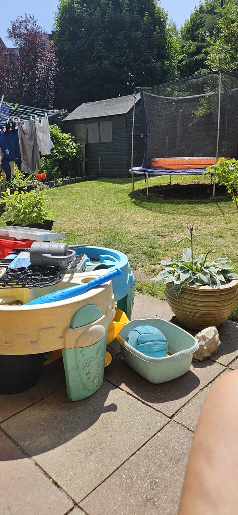 Photo 5 of London property