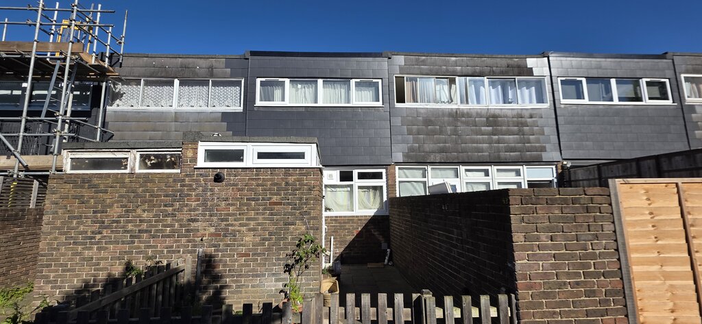 Photo 2 of London property