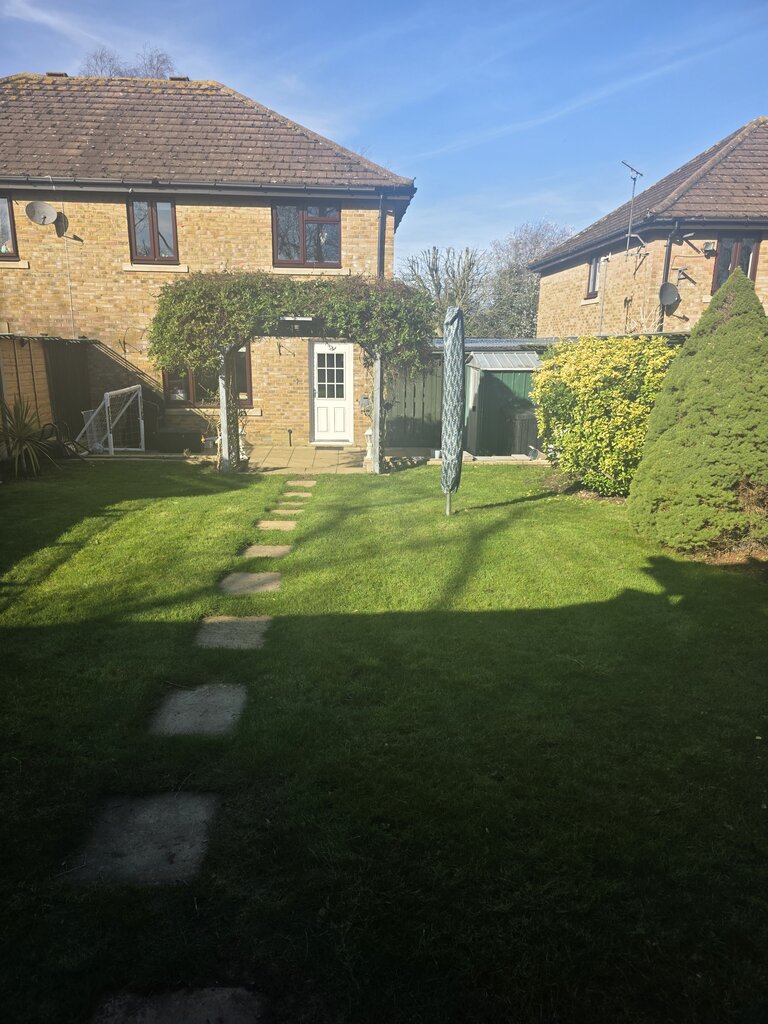 Photo 3 of Epping property