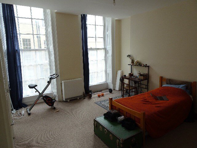 Photo 3 of Bath property