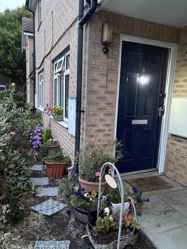 1 bed ground floor apartment/flat