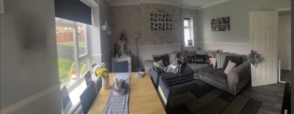 Photo 2 of Borehamwood property