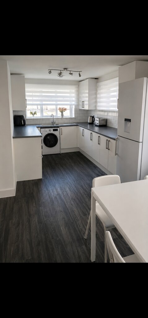 Photo 4 of Harleston property