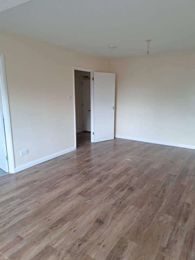 Photo 2 of Rushden property