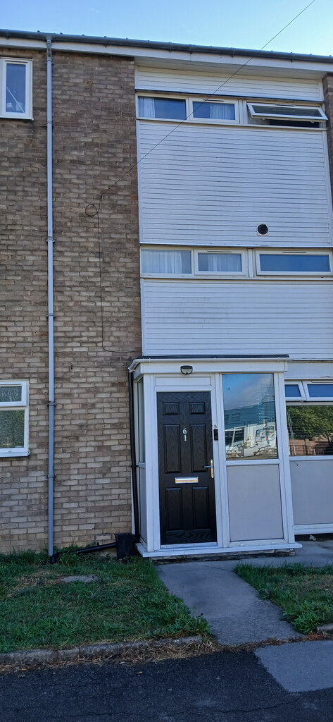 Photo 4 of Hull property