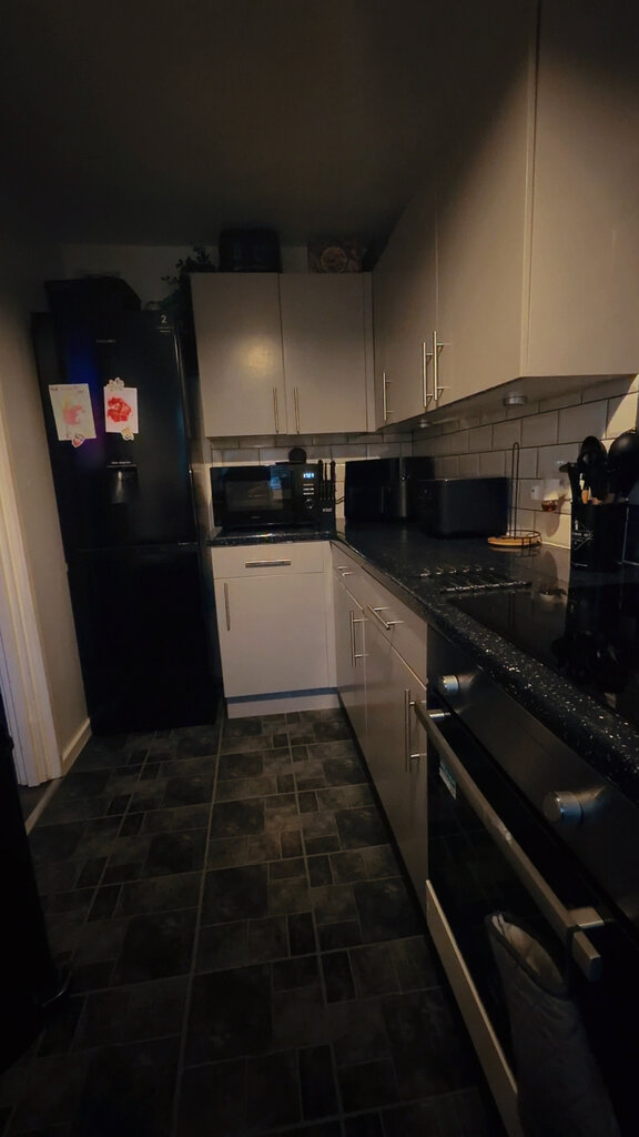 Photo 2 of Hull property
