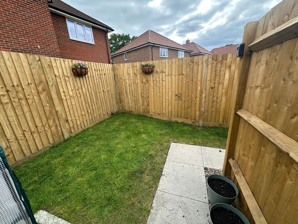 Photo 2 of Cranleigh property