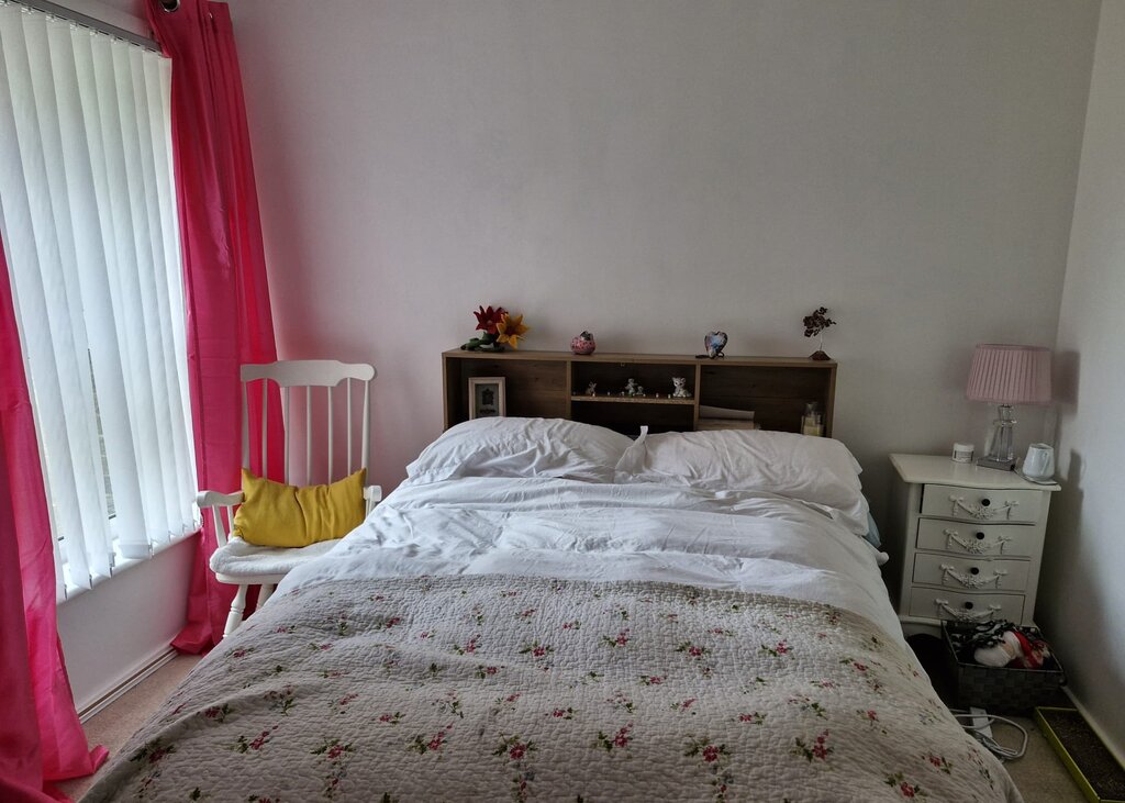 Photo 2 of Glasgow property