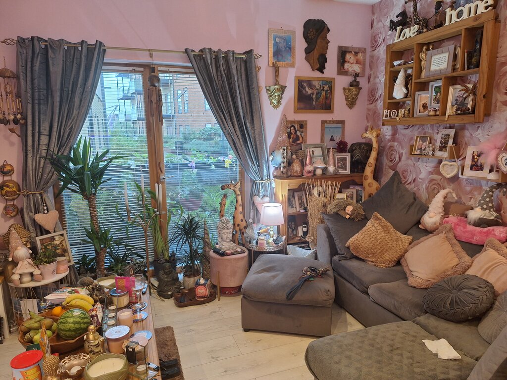 Photo 4 of Norwich property