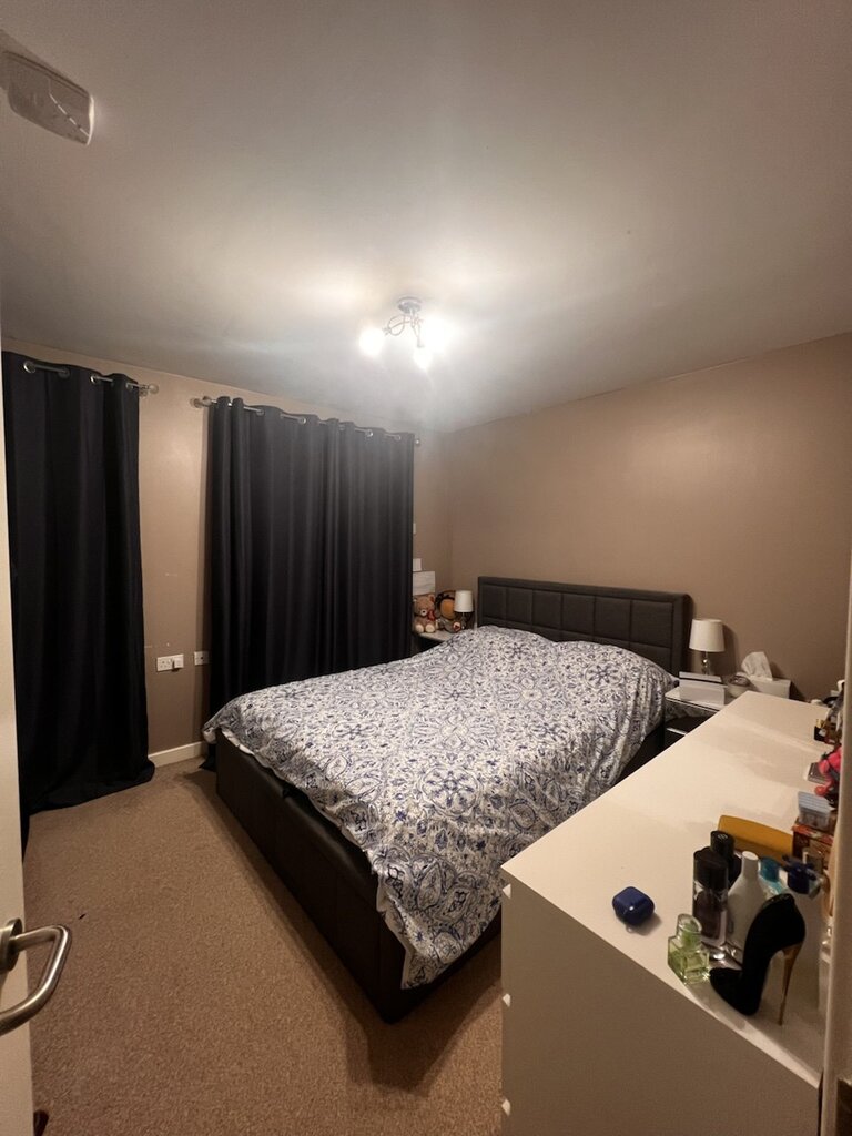 Photo 2 of Manchester property