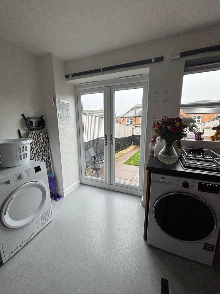 Photo 1 of Sandwelll property