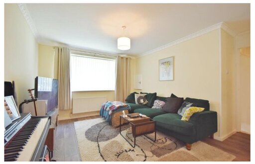 2 bed floor 3 maisonette