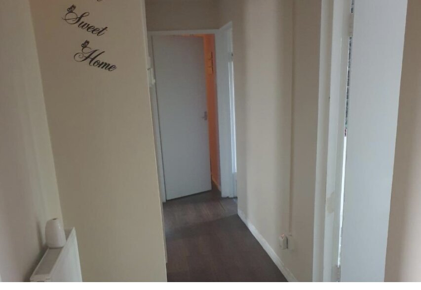 Photo 2 of London property