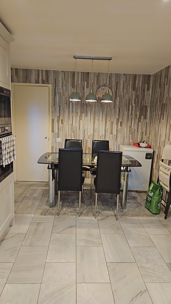 Photo 3 of Feltham property