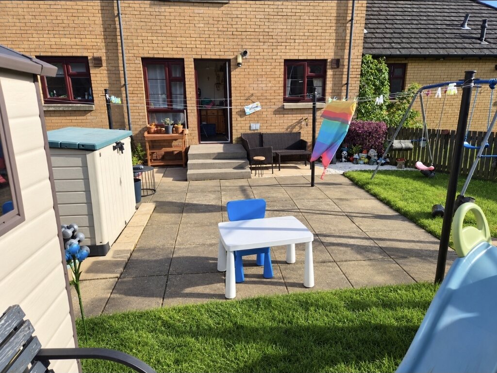 Photo 3 of Paisley property