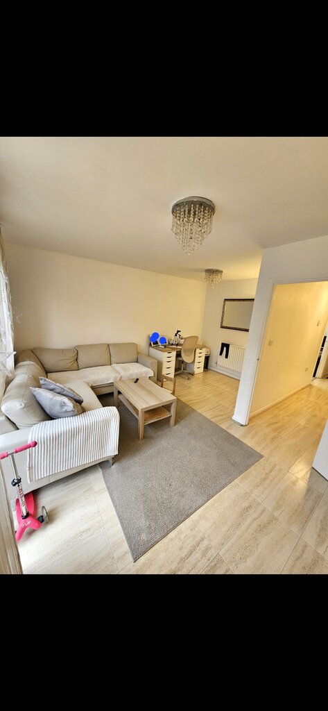 Photo 4 of Middlesex property
