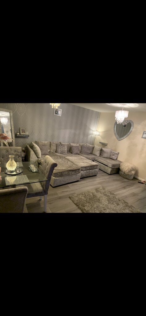 Photo 2 of London property