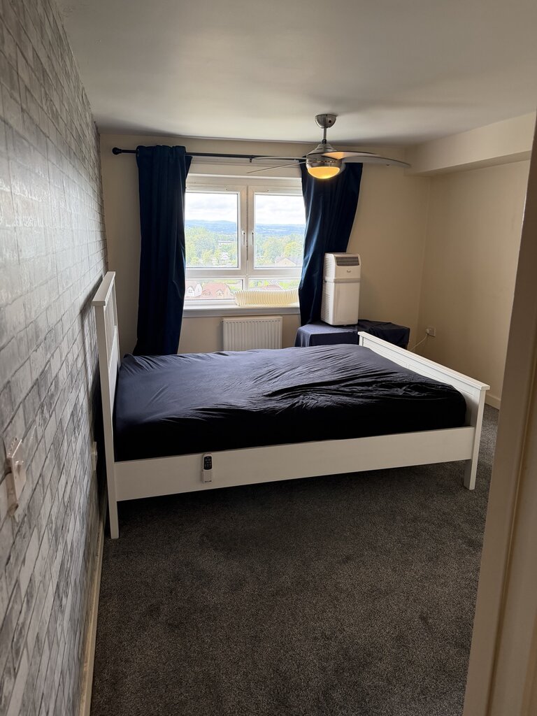 Photo 3 of Renfrewshire property