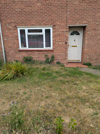 1 bed ground floor apartment/flat