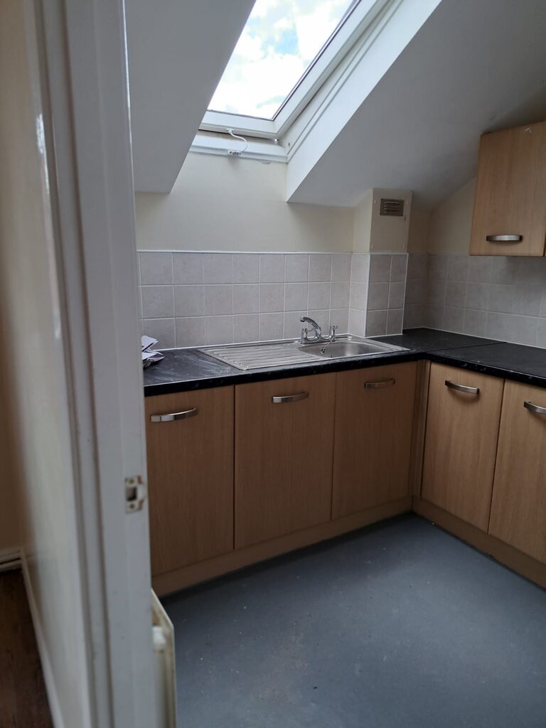 Photo 3 of Rushden property