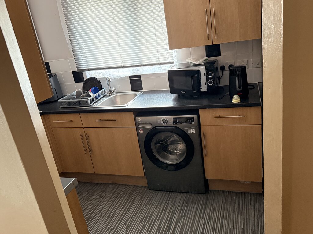 Photo 2 of London property