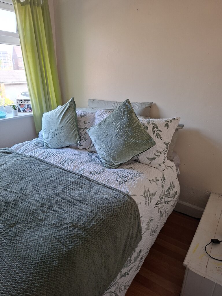 Photo 2 of Manchester property